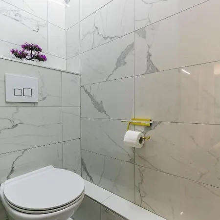 Petit Arc En Ciel * Strasbourg